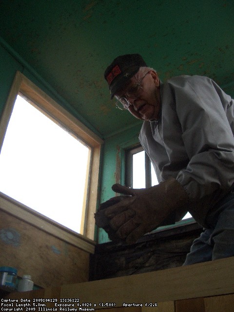 04.29.09 - BOB HAS BEEN APPLYING MORE TRIM TO THE CUPOLA.