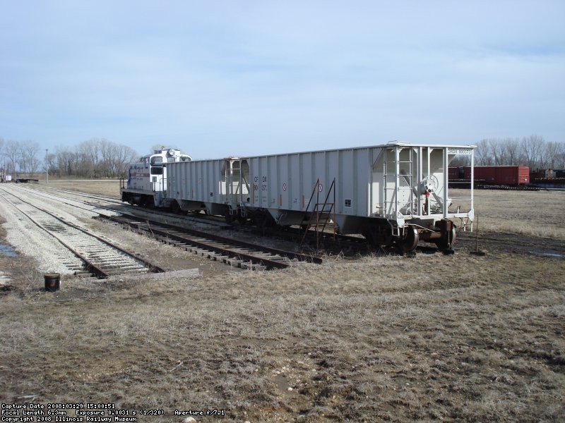 Ballast Train in yard 11 03-29-08