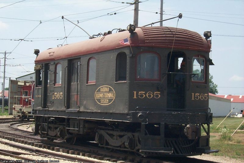 The IT 1565 gets ready for the parade (07/04/2002).