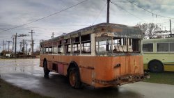 St. Louis Public Service 3529 (x529) - 1932 Twin Coach Model 40 - Rear View - Photo by Ray Piesciuk - 10/24/2015