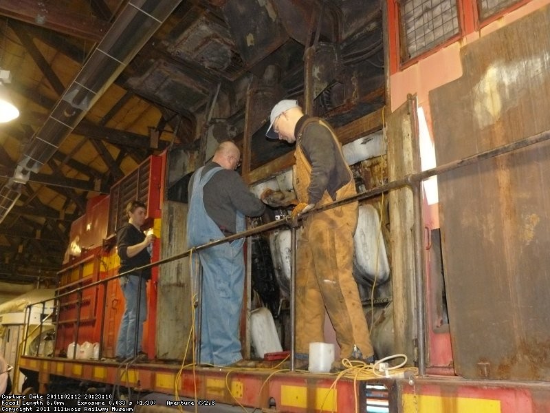 Marcus and Frank replace some gaskets on the water elbows.