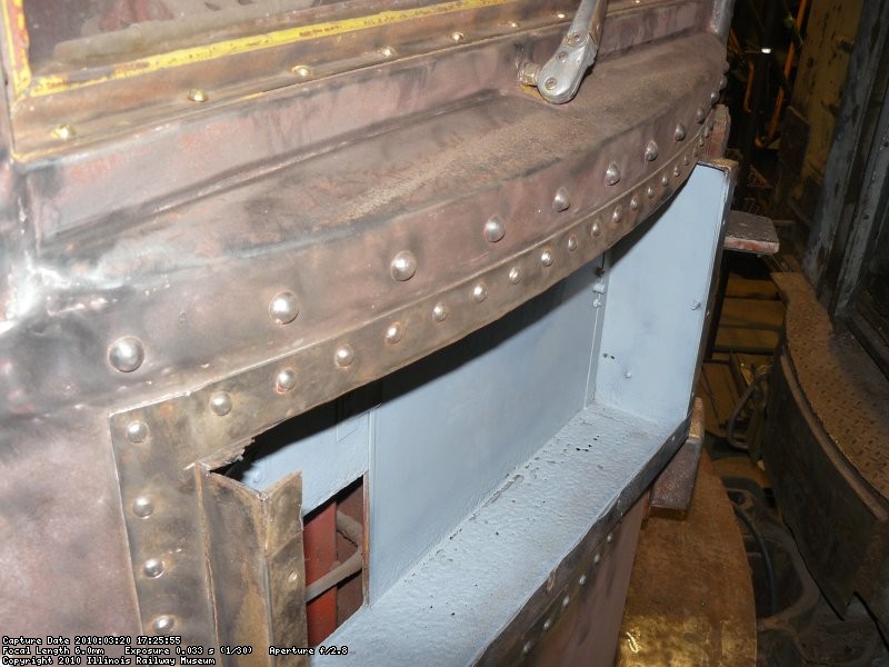 The top angle and rain gutter will be replaced.