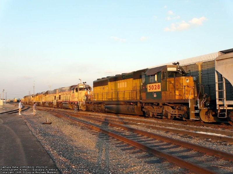 UP 3028 / CNW 6847 and 5 GP15s shortly before the departure from West Chicago to head north to the museum.