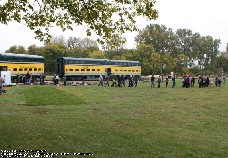 Extras on set