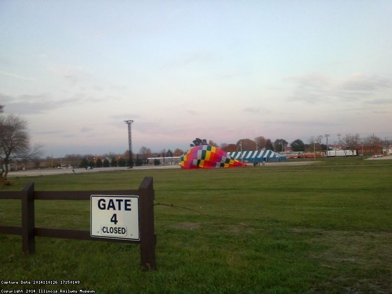 The chase crew was already there - Photo by Pauline Trabert