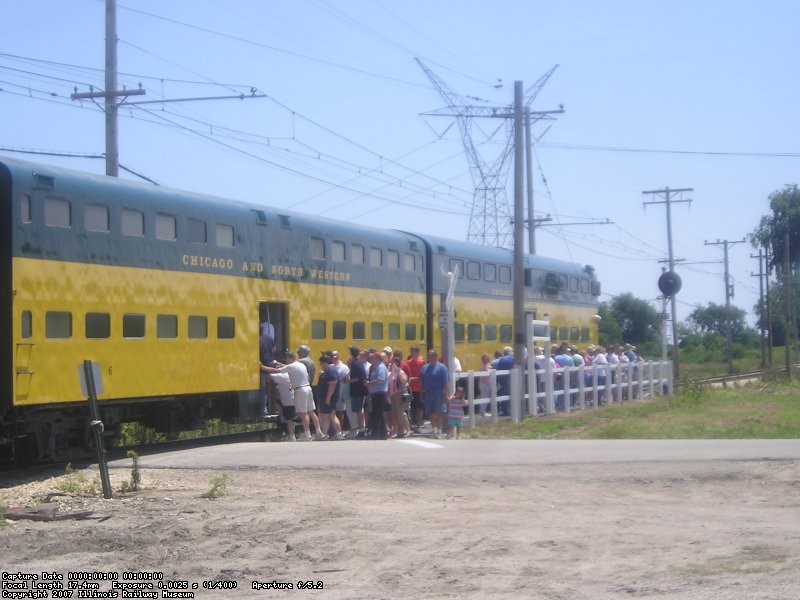 It looked like rush hour out at Seeman Rd, as crowds gathered in front of the doors.