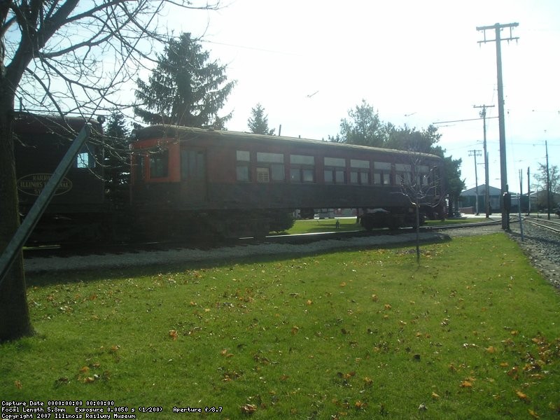 The Michigan Electric 28 is towed out with Illinois Terminal 1565 in November 2006.