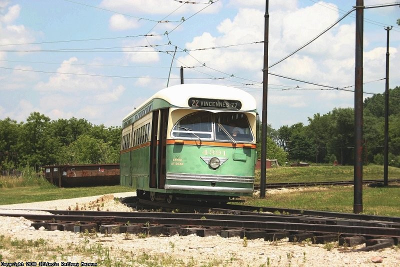 CTA 4391 rests on the north S-Curve