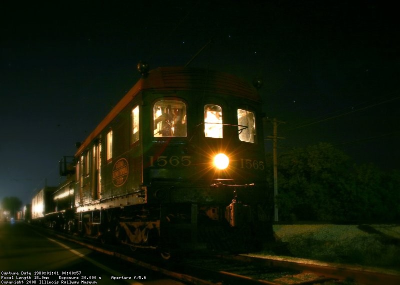 IT 1565 sits below the big dipper with the Peoria bound Local