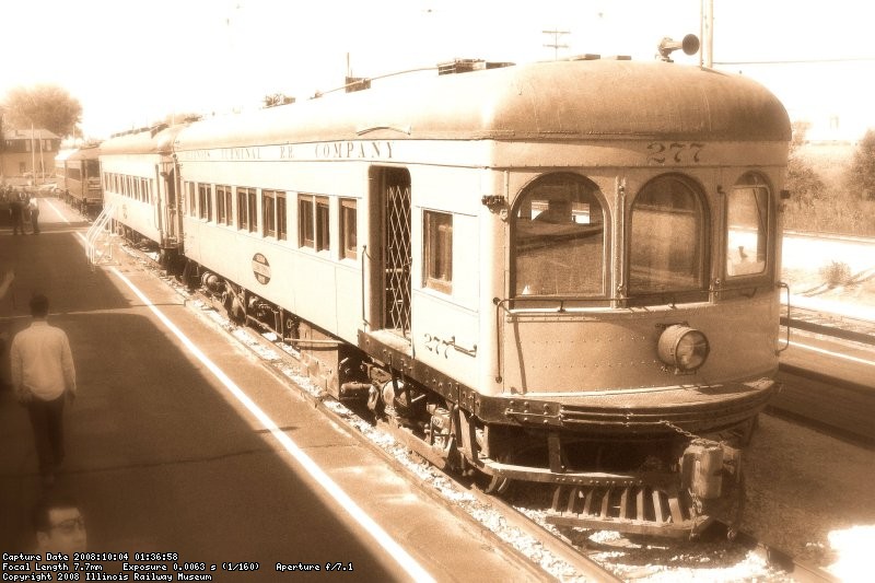 IT 277 & 518 loading at Peoria
