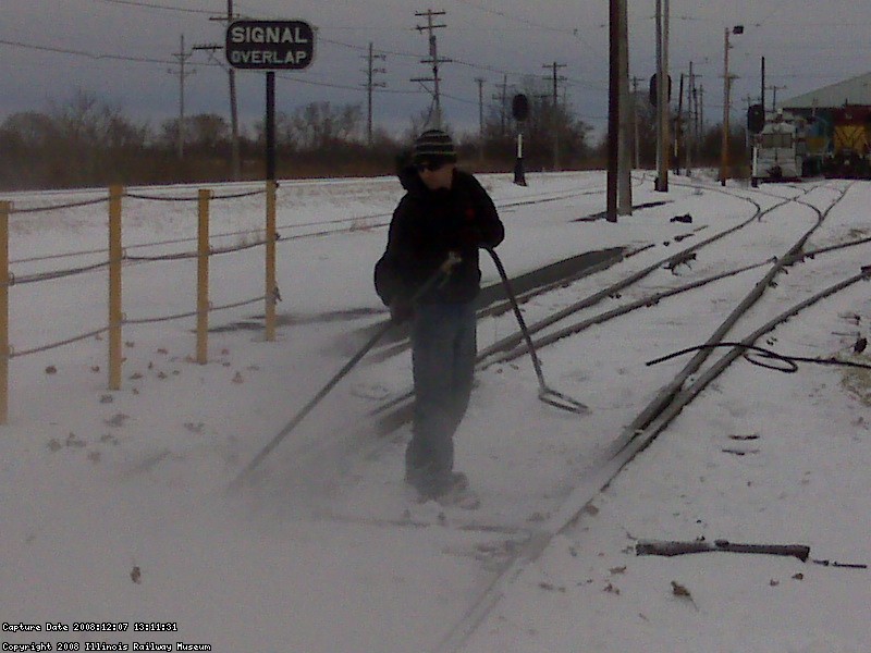 Snow blowing track style