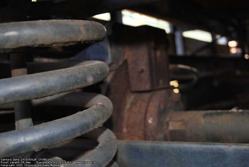 Front spring and disc brake on front axle