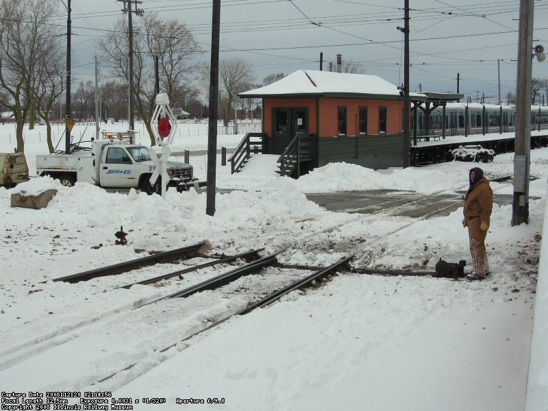 MoW stands by at Central Ave