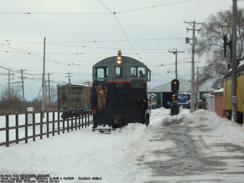 CB&Q 9255 plowing through station track 1