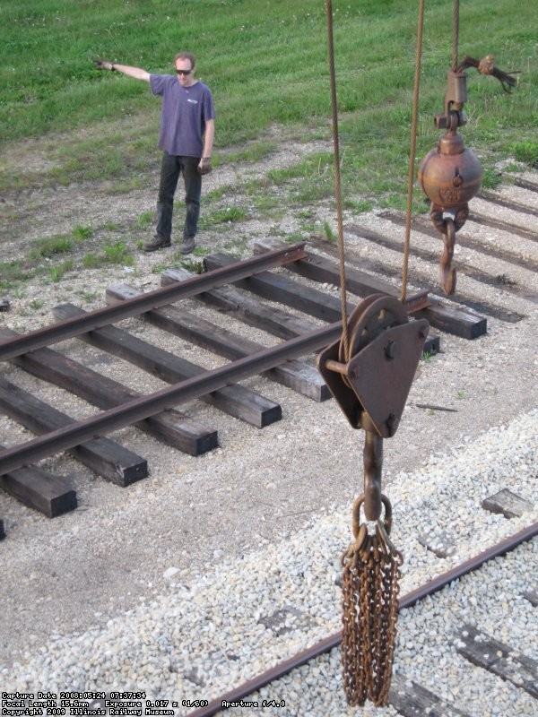 Jamie getting the hook ready for the next lift