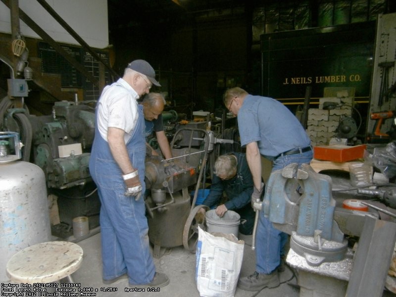 Pouring the firebrick base for the furnace (1)