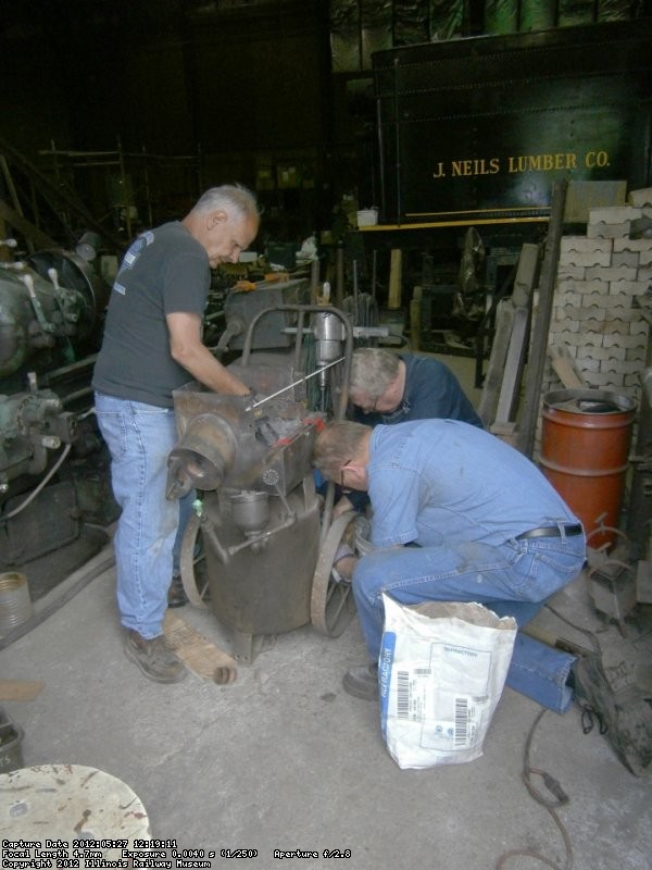 Pouring the firebrick base for the furnace (2)