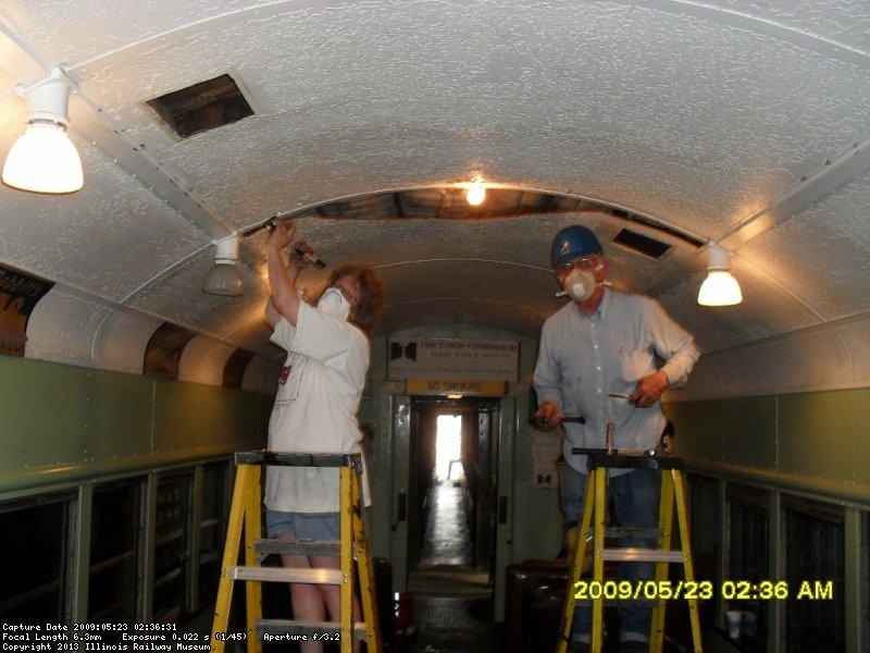 Shelly Vandershaegen and Wayne Baksic repairing ceiling in RI2582 May 2009(1024x768)