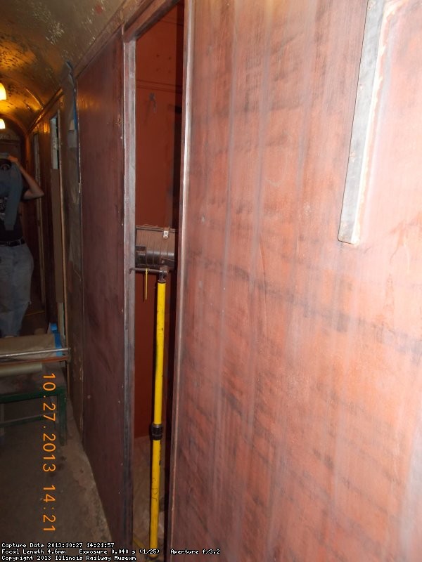 Hallway  in John McLoughlin   Wire wheeled and ready for priming  DSCN0647