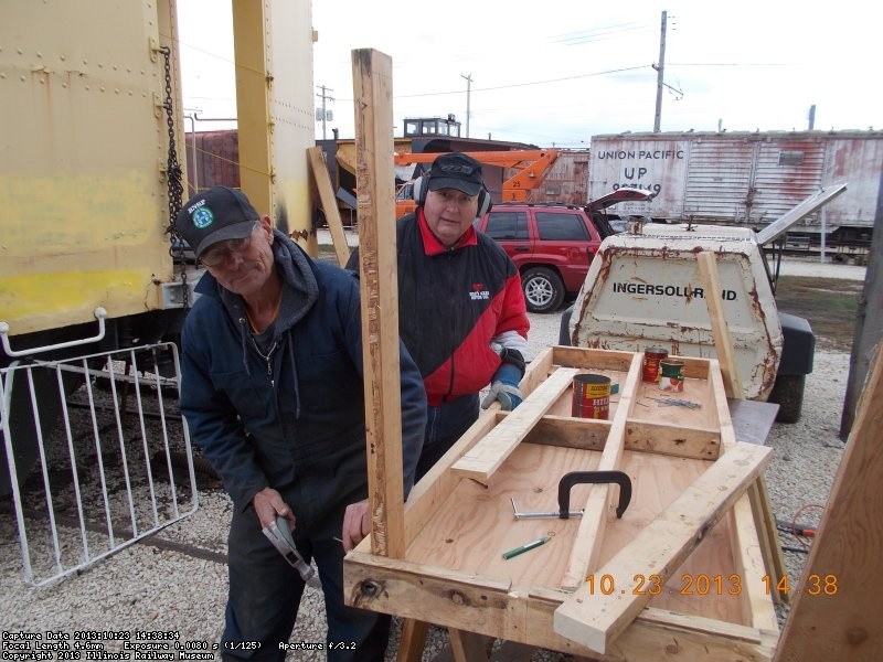   Gary and Ray fabricating a table to be used assembling the windows and other parts of the 2612DSCN0641
