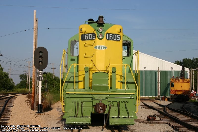 Illinois Terminal 1605 on the pit