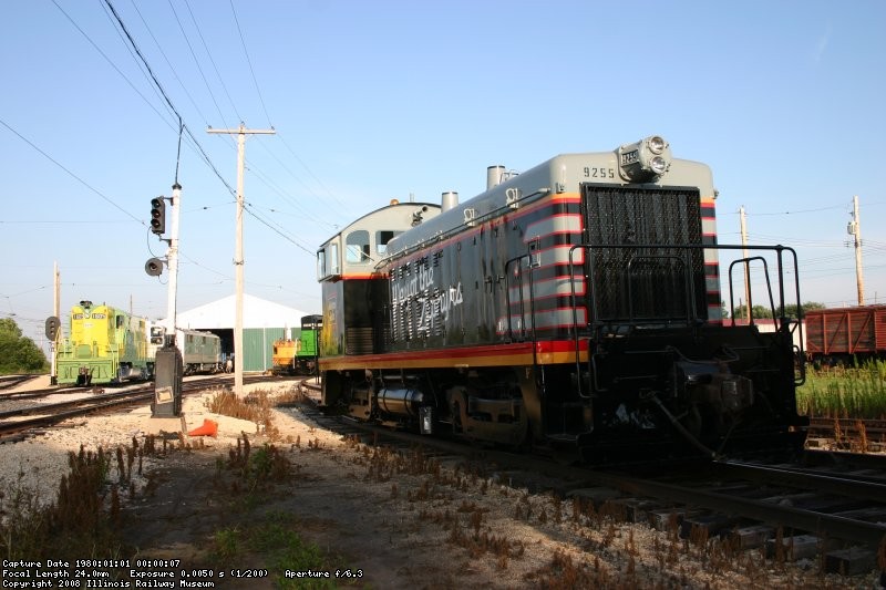 CBQ 9255 awaits orders in Yard 3