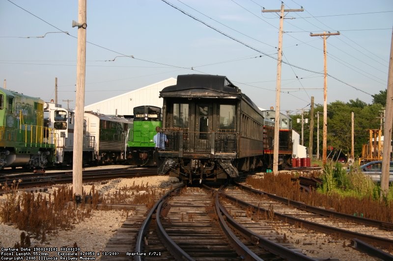 the scene looking east in Yard 3 - diesel inspections are happening on 'the pit'