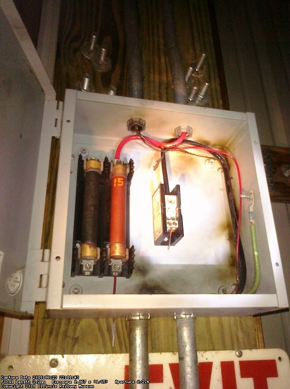 fuses and wiring for the 600DC light cluster.