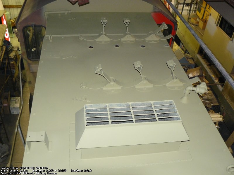 A better photo, the roof where the air tanks go was primed with variprime.