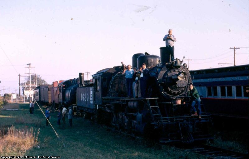 Quite a photo line!