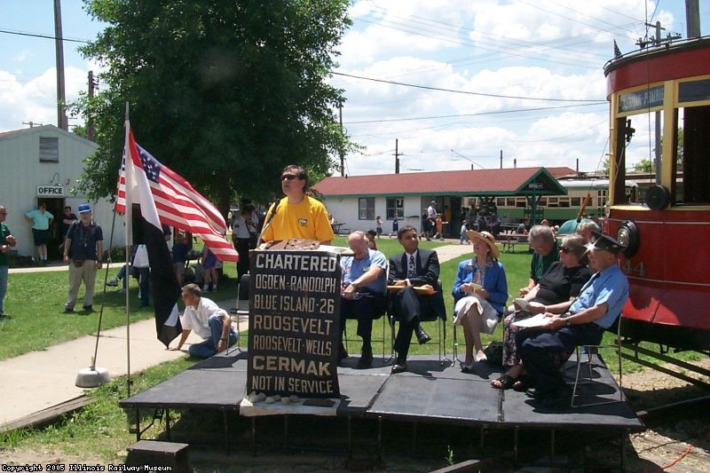 CTA President Frank Kruesi speaks at the rededication of the restored 3142 (06/2001).