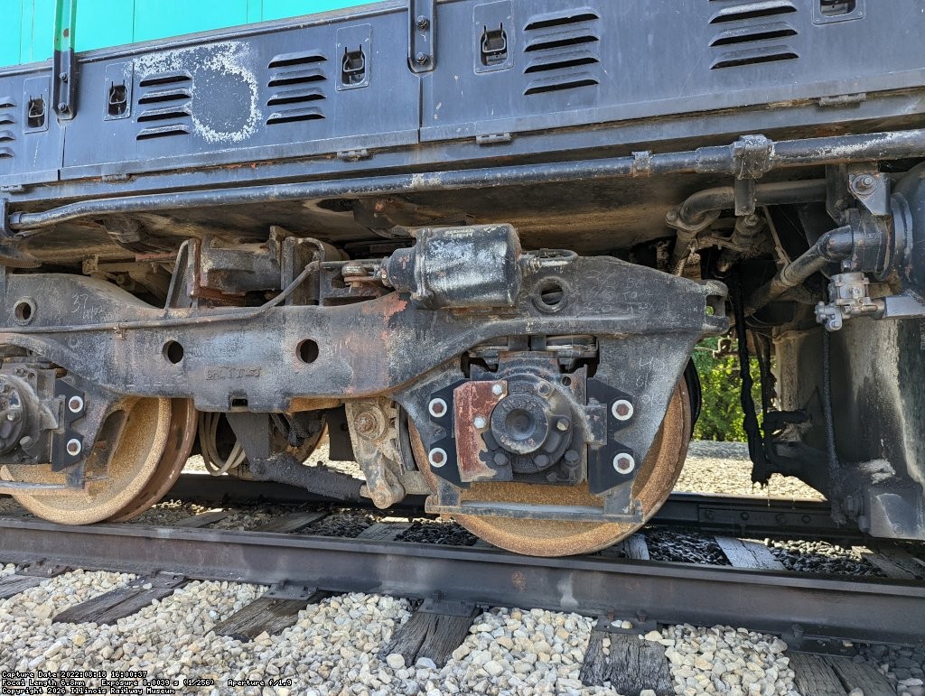 PXL 20220818 210037627