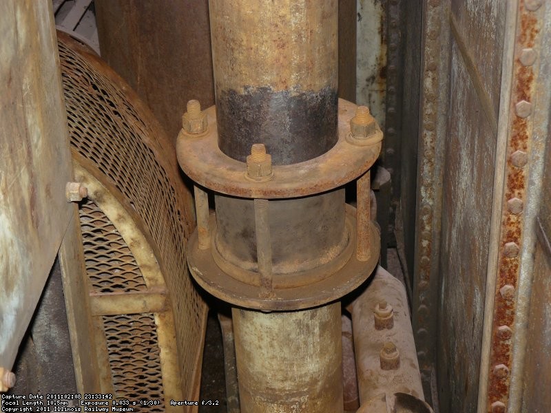 A close up of the coupling.