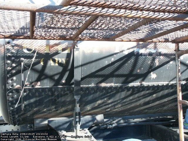 10.29.06 - THE SCAFFOLDING IS BEING USED WHILE GRIT BLASTING THE CAR.