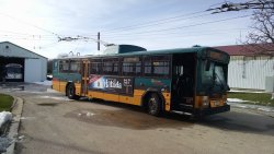 Seattle Gillig 4123 immediately after unloading, in front of the Andersen Garage. 11/25/2015