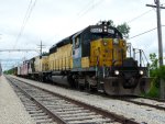 CNW 6847 and 4160 sit on Johnson Siding on 7/18/09