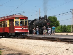 Steam and electric trains running on the mainline - Photo by Pauline Trabert