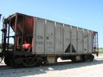 Highlight for Album: CNW Ballast Hopper X201775