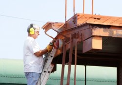 Ed working the high iron - Photo by Buzz Morisette