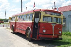 CSL White Motor Bus 3407 (06/2001).
