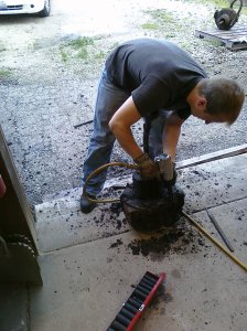 Eric Z disassembling the cracked brake cylinder.